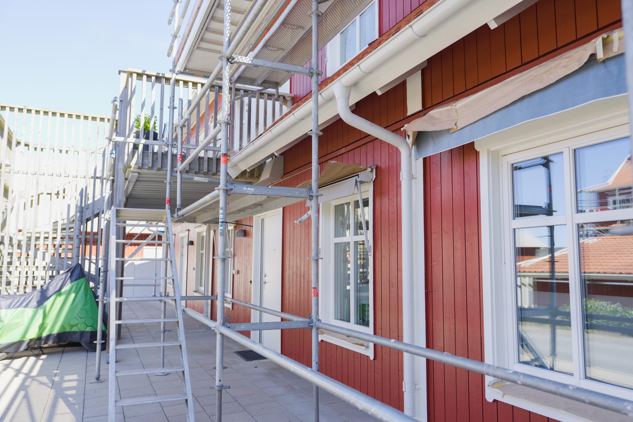 Fasadmålning av radhus för BRF i Nödinge – förebild 6